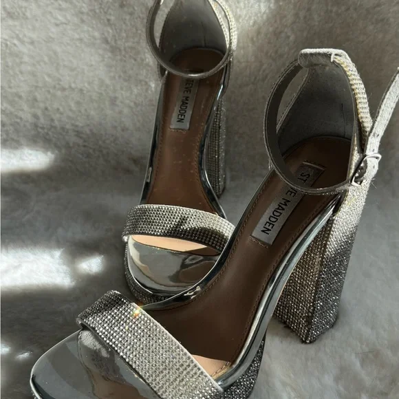 Steve Madden Rhinestone Platform Heels Sparkle Party Prom Sandals Size 6.5 M - Picture 1 of 4